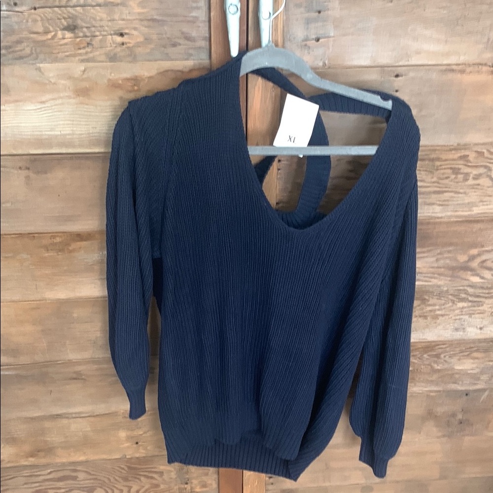Vive Boutique Women's Blue Casual Backless Sweater